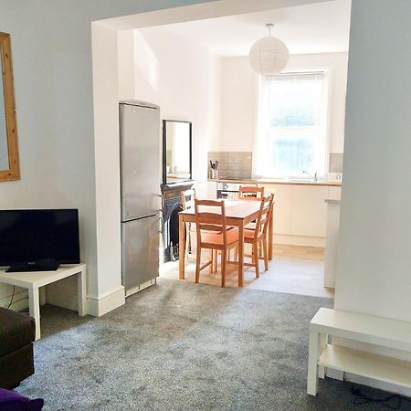 Entire Floor 2 Bedrooms On Westcliff Μπόρνμουθ Εξωτερικό φωτογραφία
