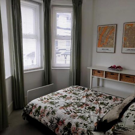 Entire Floor 2 Bedrooms On Westcliff Μπόρνμουθ Εξωτερικό φωτογραφία
