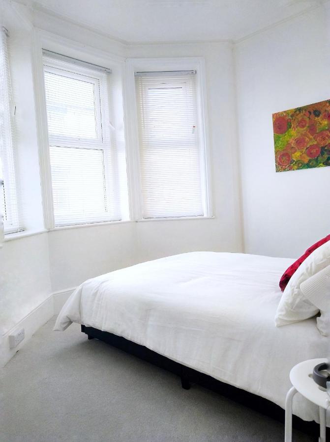 Entire Floor 2 Bedrooms On Westcliff Μπόρνμουθ Εξωτερικό φωτογραφία