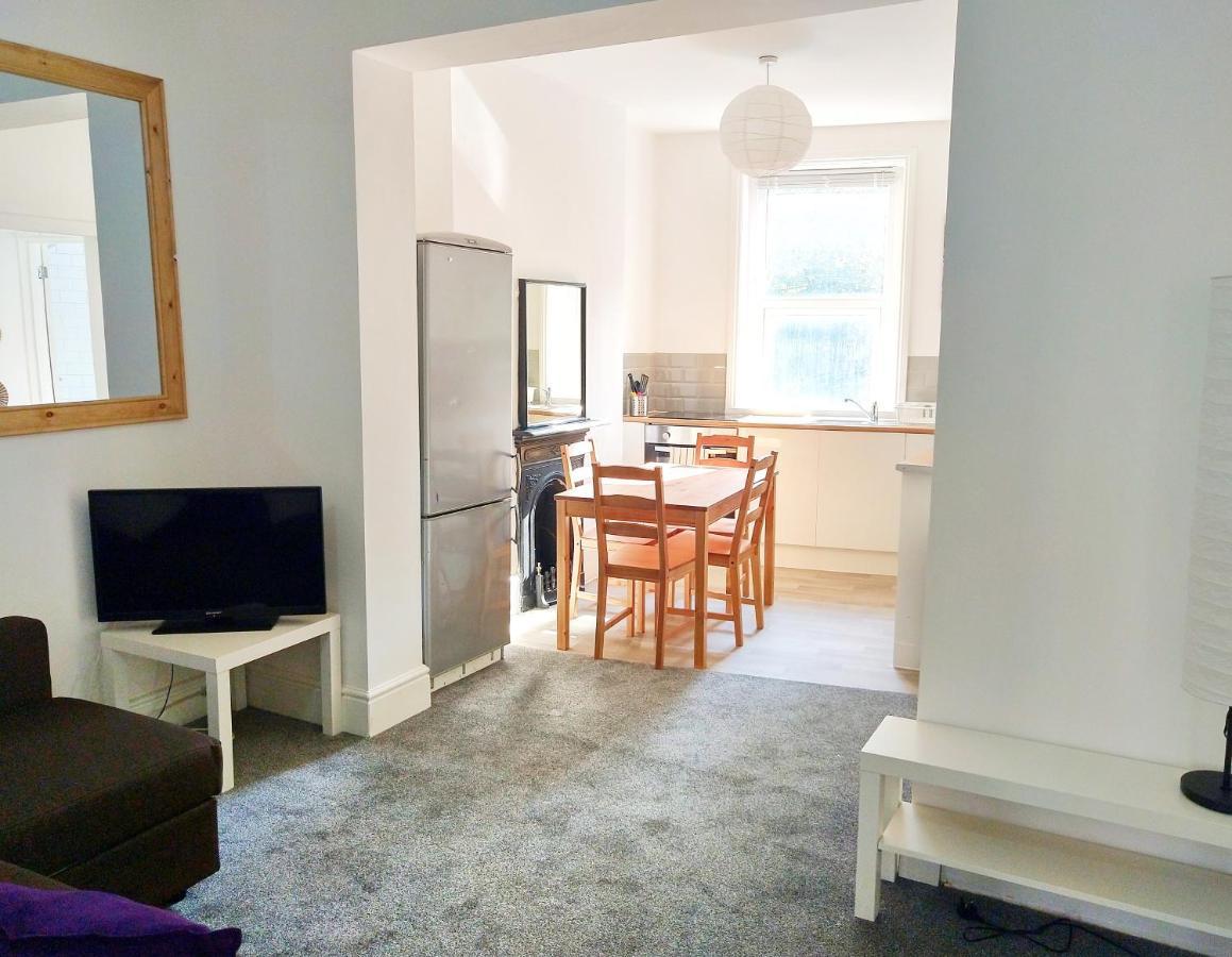 Entire Floor 2 Bedrooms On Westcliff Μπόρνμουθ Εξωτερικό φωτογραφία