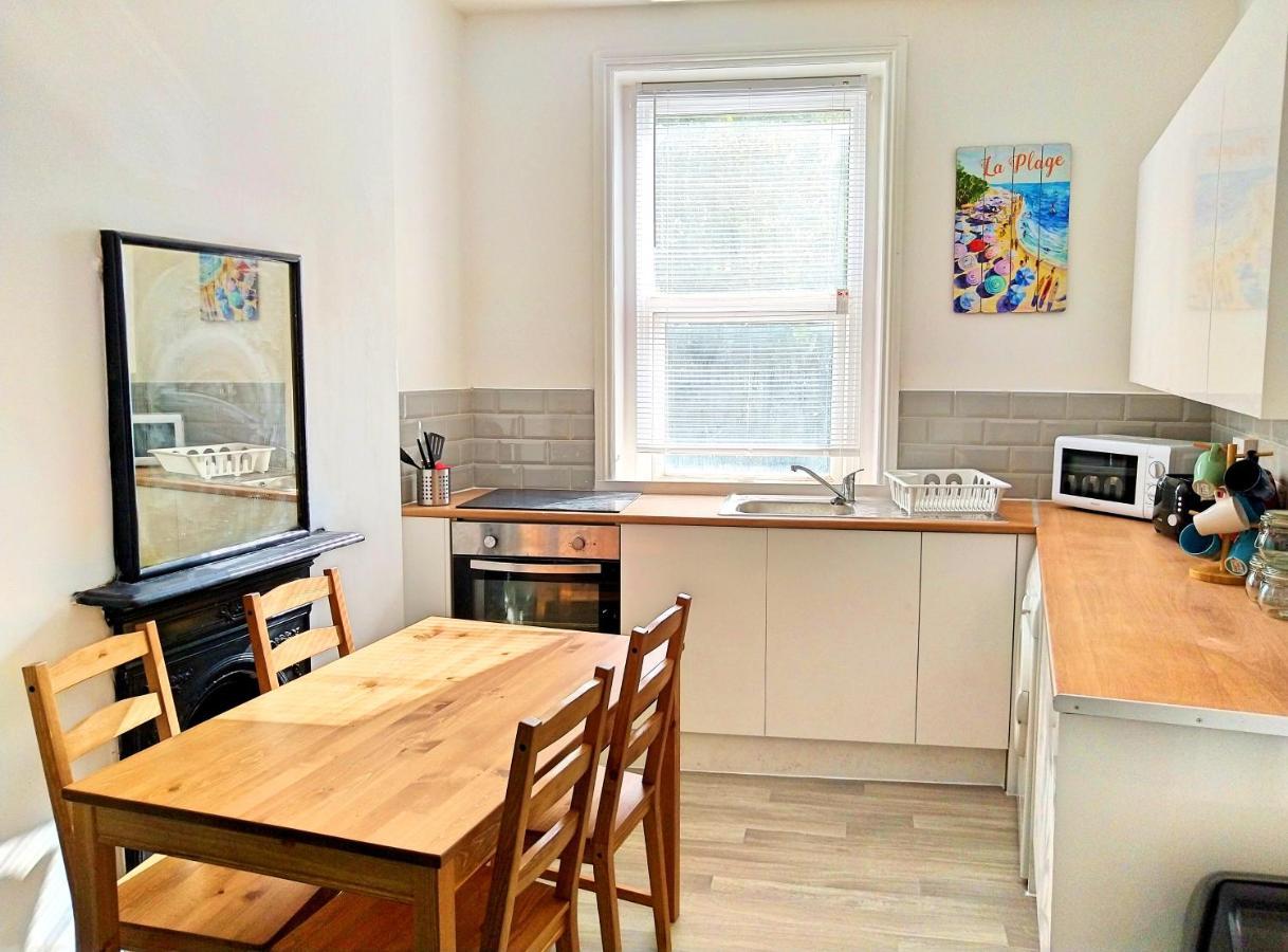 Entire Floor 2 Bedrooms On Westcliff Μπόρνμουθ Εξωτερικό φωτογραφία