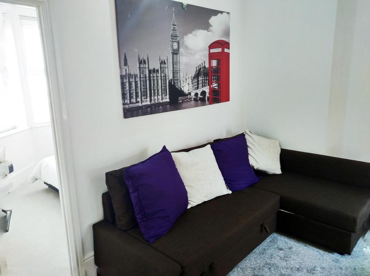 Entire Floor 2 Bedrooms On Westcliff Μπόρνμουθ Εξωτερικό φωτογραφία