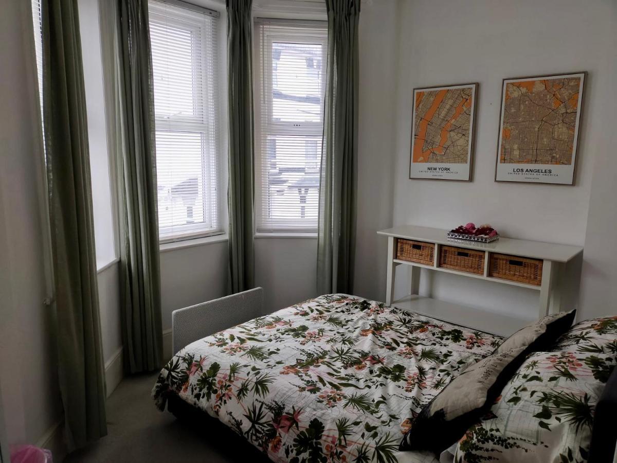 Entire Floor 2 Bedrooms On Westcliff Μπόρνμουθ Εξωτερικό φωτογραφία